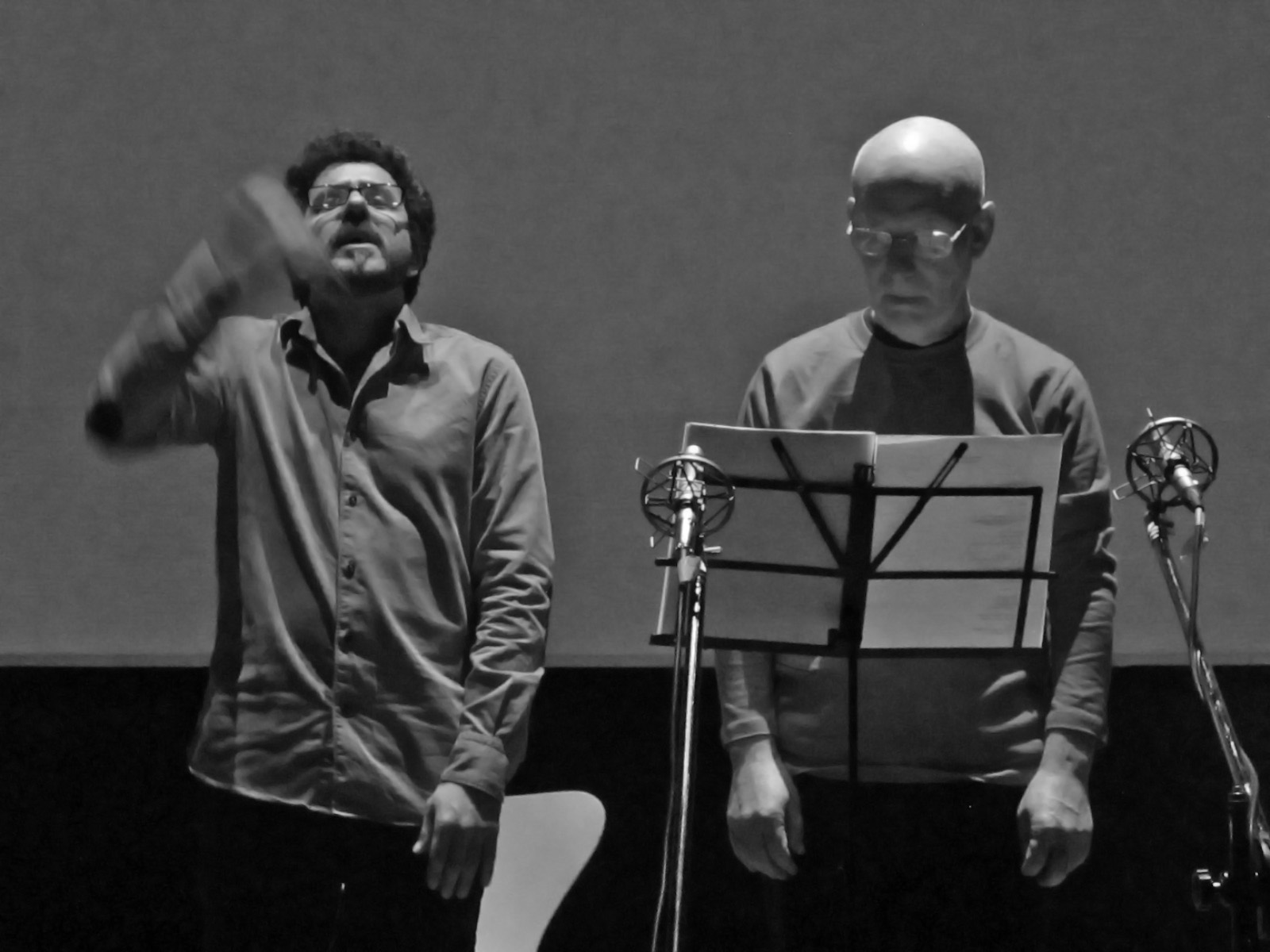 Esbozos radiales – Música y poesía de acción 6