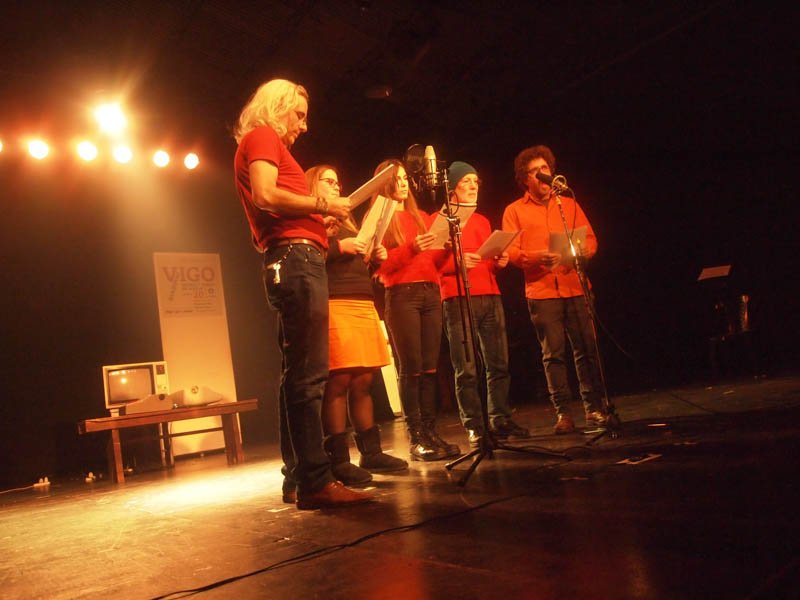 Diagonal Vigo > Música y poesía de acción 12